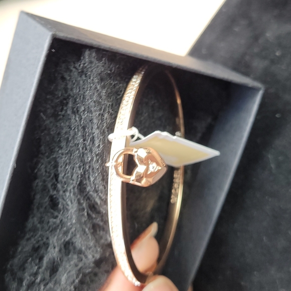 MICHAEL Michael Kors Jewelry - Michael Kors rose gold bracelet with diamond like stones and heart charm